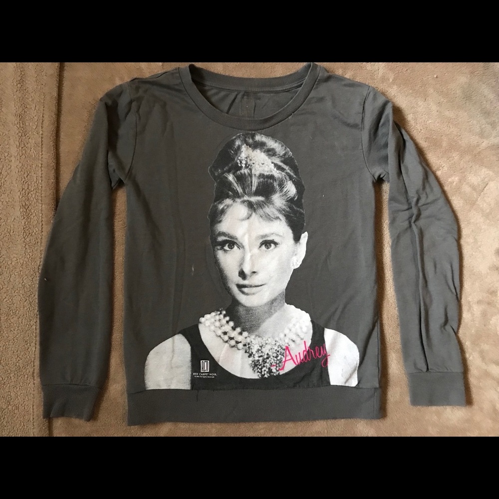 Audrey Hepburn long sleeve sweater small